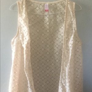 Cream Lace Throw Over